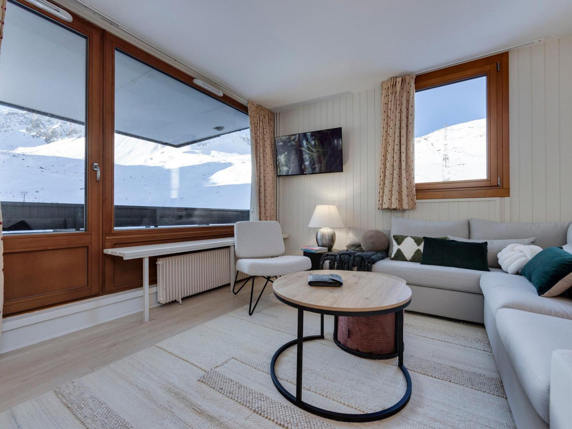 Appartement T2 Confortable Skis Aux Pieds Val Claret, 4 Pers, Balcon, Wifi, Proche Commerces - Fr-1-641-74 *